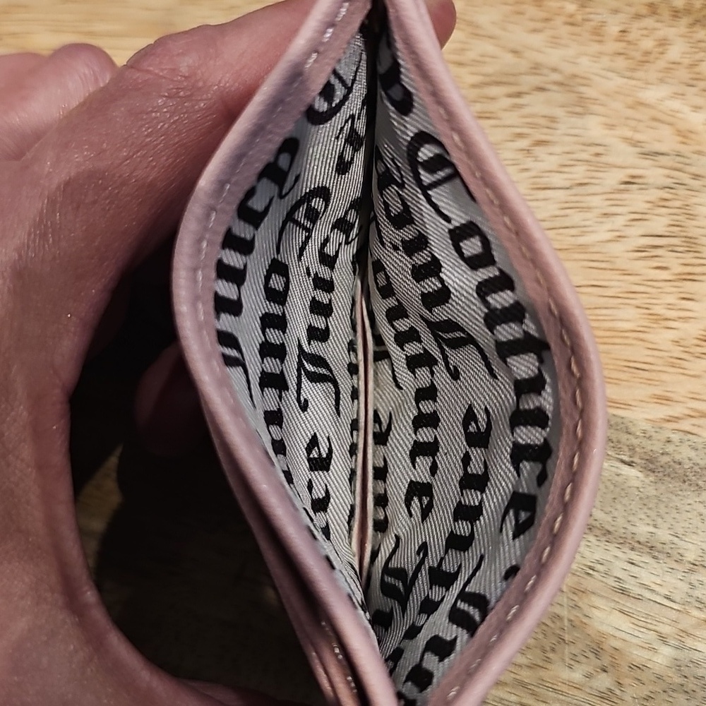 Juicy Couture ID WALLET - Picture 5 of 7